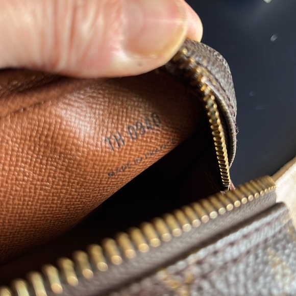 LOUIS VUITTON MARLY BANDOULIERE SHOULDER BAG MONOGRAM W/DUSTBAG - Picture 11 of 14